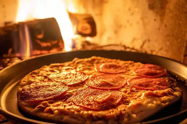 Reading Comprehension about Antica Pizzeria Port'Alba